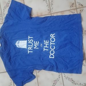 Medium Dr. Who Trust Me Shirt